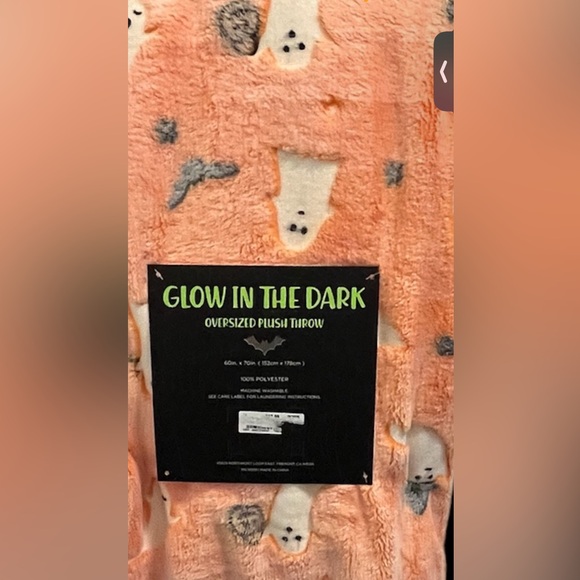 Other - Glow in the Dark Halloween Ghosts Oversized Plushir Throw 60x70